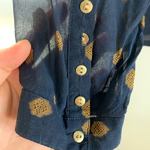 Club Monaco Silk Top - Picture 3 of 4